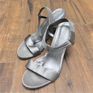 Wedding guest bridal bridesmaid bride prom dance comfortable strappy heel silver